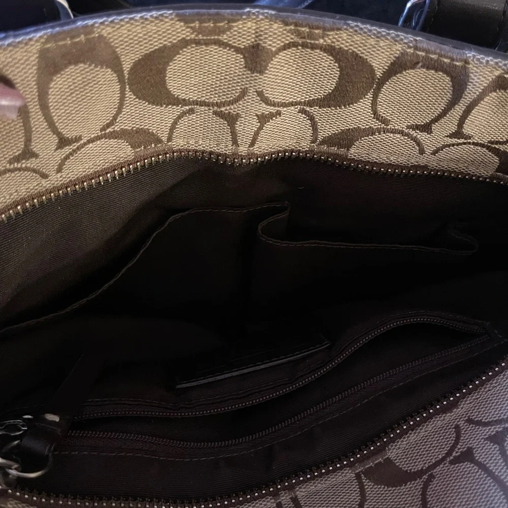 GENUINE COACH F12645 JAQUARD HAMPTON SHOULDER BAG Approx 10.5 inches tall - Picture 8 of 17